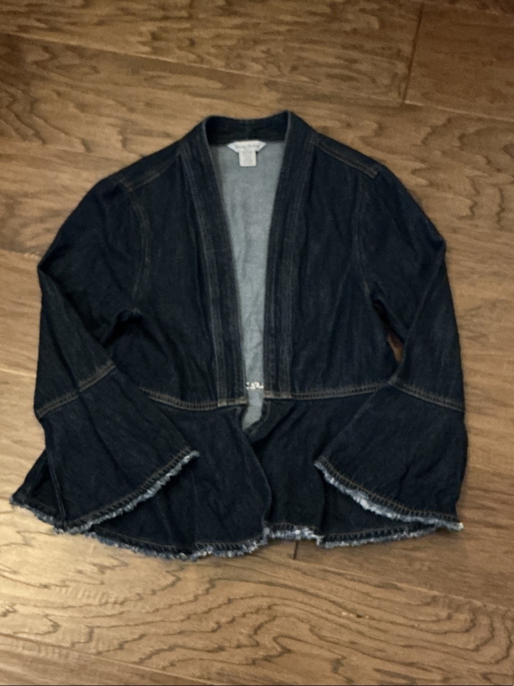 Tommy Bahama "Devin" XS Denim Jacket Peplum Hem Bell Sleeve Frayed edges - Picture 2 of 9